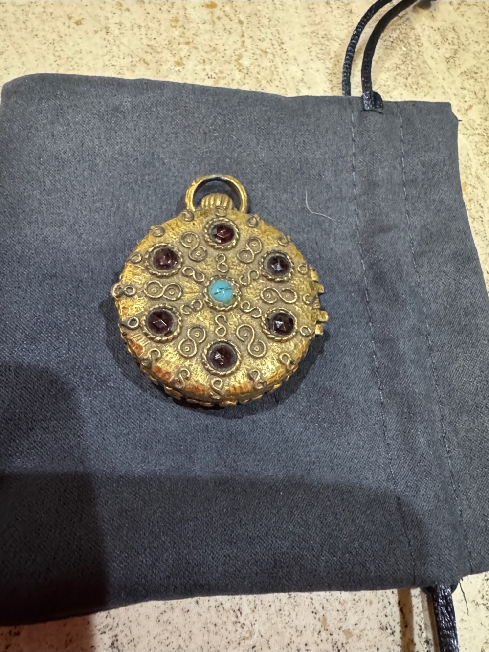 Vintage Goldtone Bedazzled Locket/Pillbox